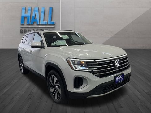 New 2026 Volkswagen Atlas SE image 7