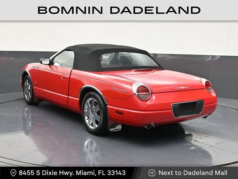 Used 2003 Ford Thunderbird image 3