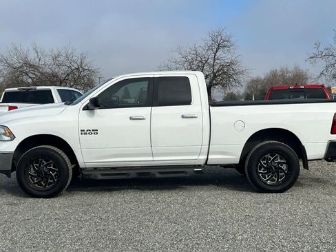 Used 2015 RAM 1500 Classic SLT image 9