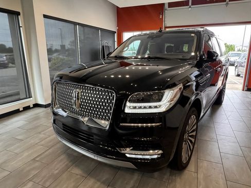 Used 2019 Lincoln Navigator L Reserve w/ Cargo Package AWD/4WD image 9