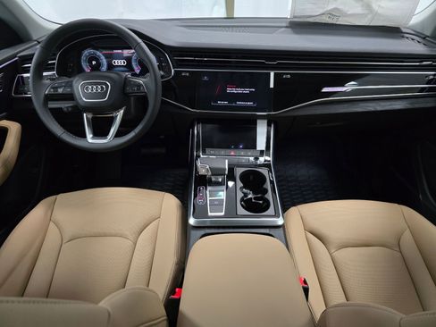 Used 2025 Audi Q8 Premium Plus w/ Premium Plus Package image 17
