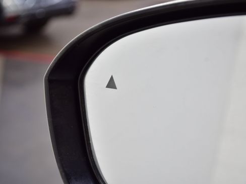 Used 2023 Nissan Rogue SL w/ SL Premium Package image 31