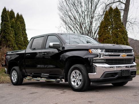 Used 2019 Chevrolet Silverado 1500 LT w/ All-Star Edition image 3