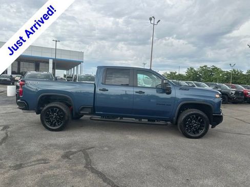 New 2026 Chevrolet Silverado 2500 Custom w/ Custom Value Package AWD/4WD image 2
