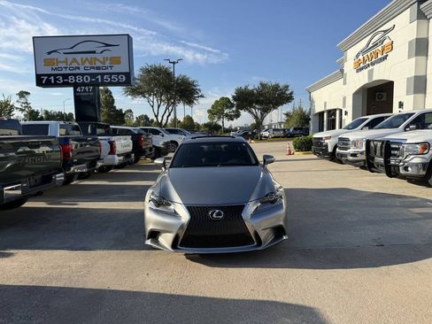 Used 2016 Lexus IS 200t w/ F Sport Package RWD image 43