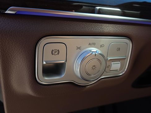 New 2026 Mercedes-Benz GLE 450 4MATIC image 21