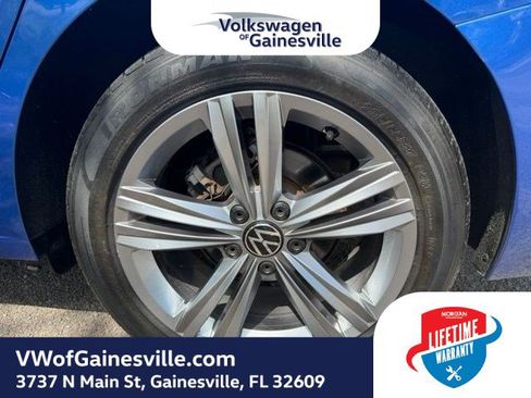 Certified 2024 Volkswagen Jetta SE FWD image 27