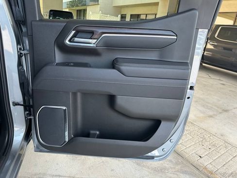 Used 2025 GMC Sierra 1500 SLT RWD image 33