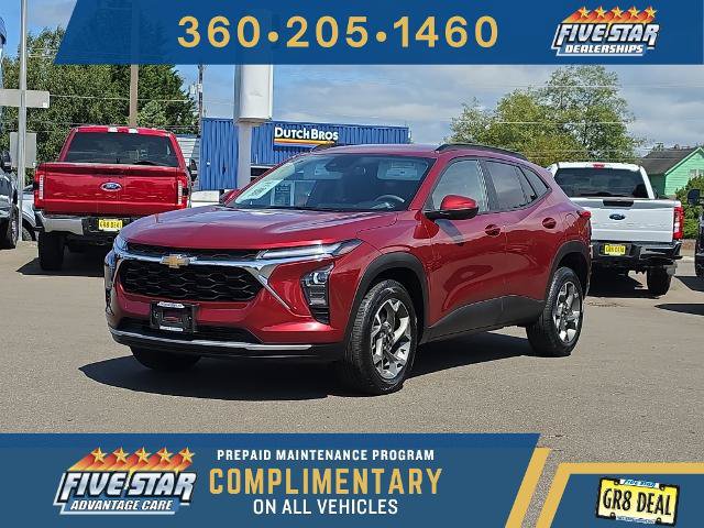 Used 2025 Chevrolet Trax LT FWD image 1