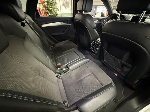 Used 2019 Audi SQ5 Premium Plus w/ Premium Plus Package image 14