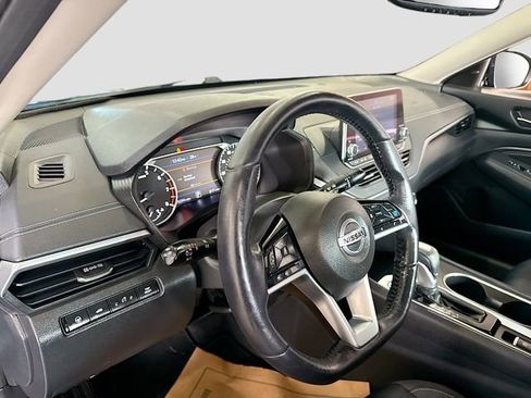 Used 2019 Nissan Altima 2.5 SV image 10