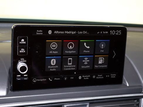 Used 2025 Honda Pilot Black Edition image 19