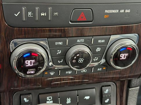 Used 2017 Chevrolet Traverse LT w/ Traveler's Package image 21