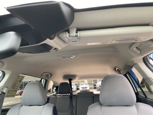 Used 2023 Subaru Outback Premium image 28