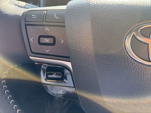 Used 2026 Toyota Camry SE FWD image 17