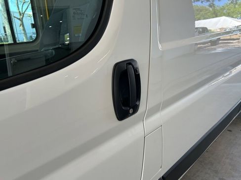 Used 2024 RAM ProMaster 3500 w/ Delivery Van Package FWD image 18