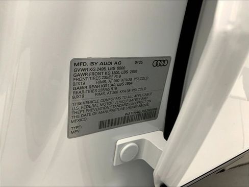 New 2025 Audi Q5 Premium image 14