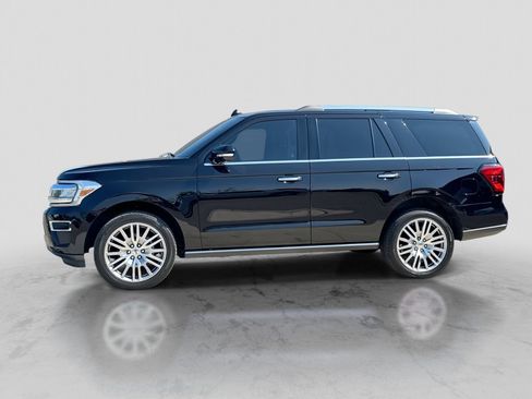 Used 2024 Ford Expedition Limited AWD/4WD image 3