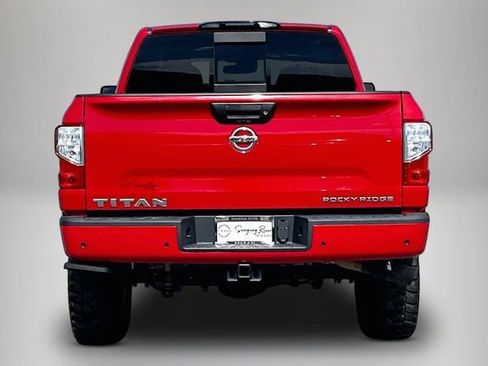 Used 2021 Nissan Titan SV w/ SV Convenience Package AWD/4WD image 6