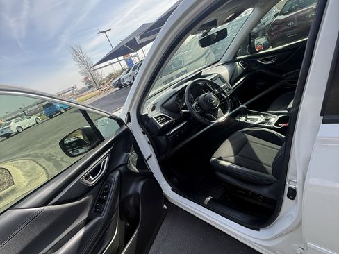 Used 2022 Subaru Forester Premium w/ Popular Package #1 image 16