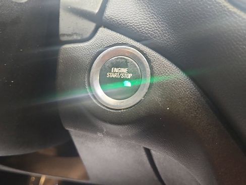 Used 2018 Chevrolet Equinox LT AWD/4WD image 23