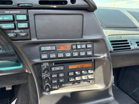 Used 1996 Chevrolet Corvette Convertible RWD image 19