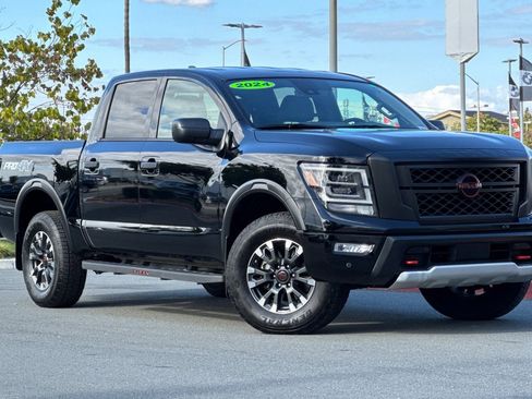 Used 2024 Nissan Titan PRO-4X w/ Pro-4x Utility Package image 2