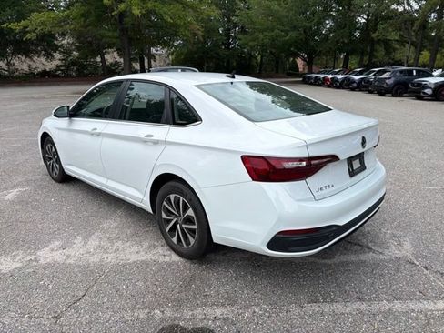 Used 2024 Volkswagen Jetta S FWD image 3