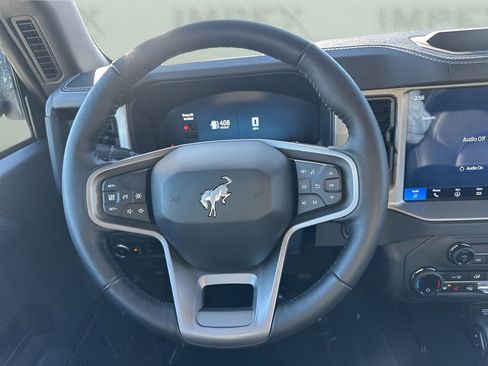 Used 2025 Ford Bronco Outer Banks image 21