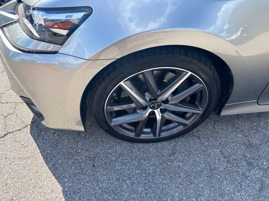 Used 2018 Lexus GS 350 F Sport RWD image 9