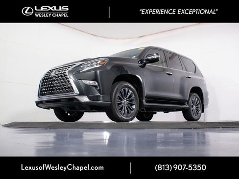 Used 2023 Lexus GX 460 Premium w/ Accessory Package AWD/4WD image 13