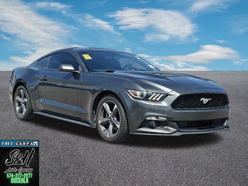 Used 2017 Ford Mustang Coupe w/ Equipment Group 051A RWD image 3