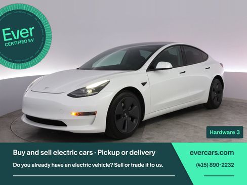 Used 2023 Tesla Model 3 Standard Range RWD image 1