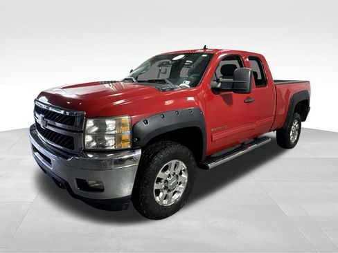 Used 2011 Chevrolet Silverado 2500 LT w/ Interior Plus Package AWD/4WD image 4