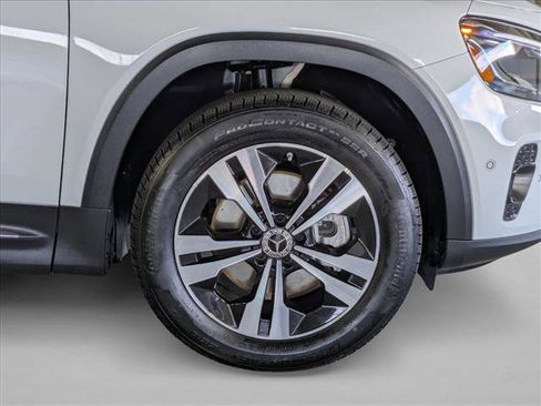 Certified 2025 Mercedes-Benz GLB 250 image 21