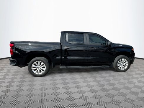 Used 2023 Chevrolet Silverado 1500 Custom image 4