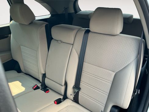 Used 2016 Kia Sorento AWD w/ LX Convenience Package image 13