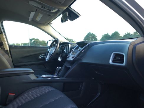 Used 2016 Chevrolet Equinox LT AWD/4WD image 18