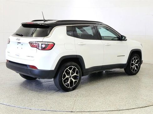 Used 2025 Jeep Compass Limited AWD/4WD image 7