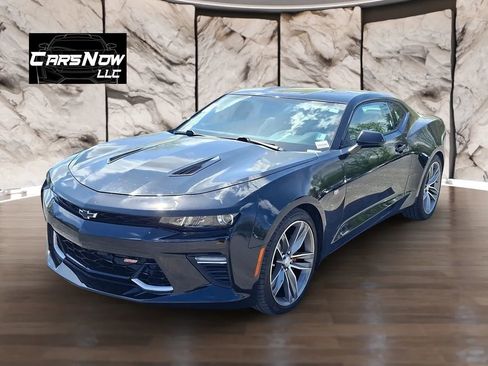 Used 2016 Chevrolet Camaro SS image 3