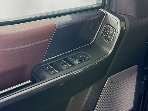 Used 2021 Ford F150 Lariat w/ Equipment Group 502A High image 19