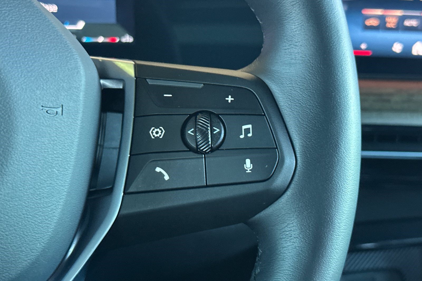 Used 2026 BMW X1 xDrive28i w/ Convenience Package AWD/4WD image 32
