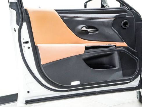 Used 2022 Lexus ES 350 w/ Accessory Package FWD image 43