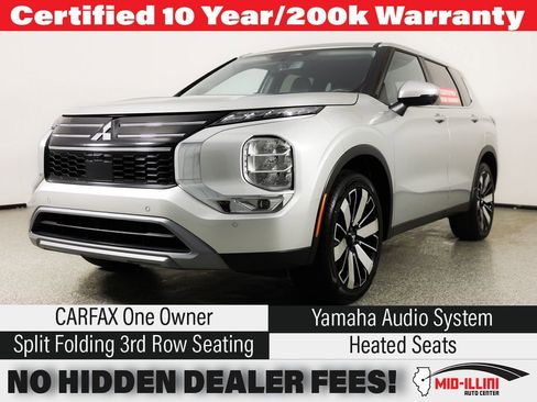 Used 2025 Mitsubishi Outlander SE image 1