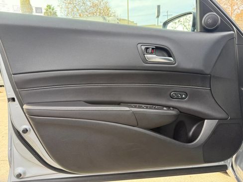 Used 2020 Acura ILX image 21