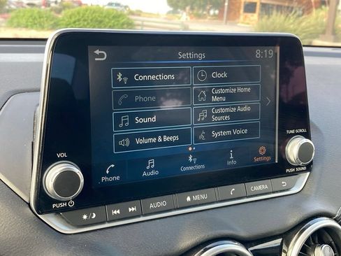 Used 2025 Nissan Sentra SV FWD image 21