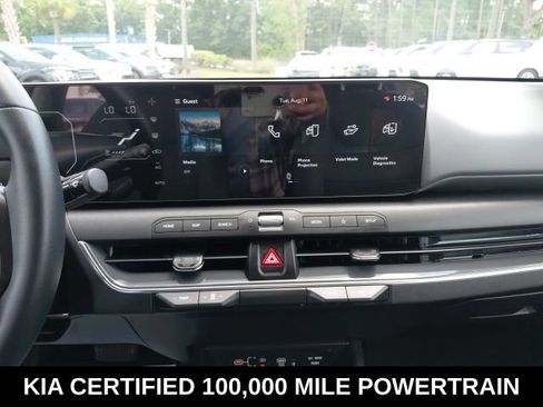 Certified 2025 Kia K4 EX FWD image 12
