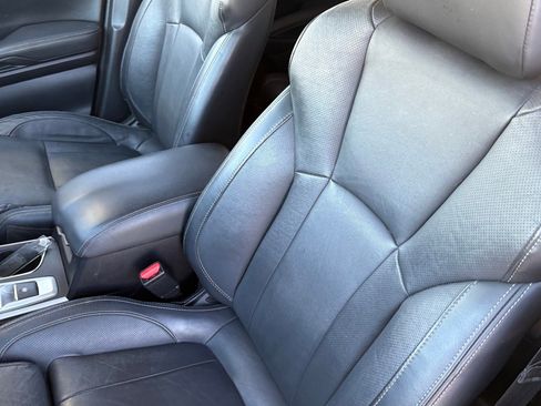 Used 2021 Subaru Ascent Limited w/ Technology Package image 32