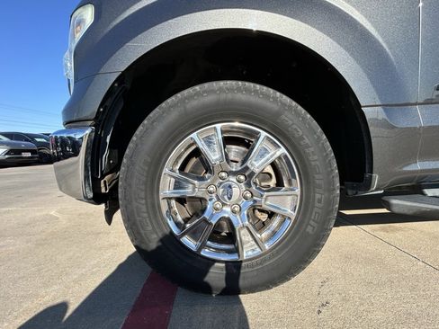 Used 2016 Ford F150 XLT w/ Equipment Group 302A Luxury image 6