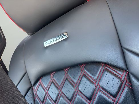 Used 2020 Jeep Wrangler Unlimited Sahara AWD/4WD image 16